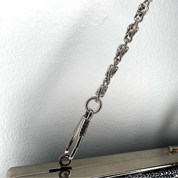 Rachel Silver Grey Beaded Clutch / Silver Clasp / Silver Chain / Vintage Style - Picture 4 of 5